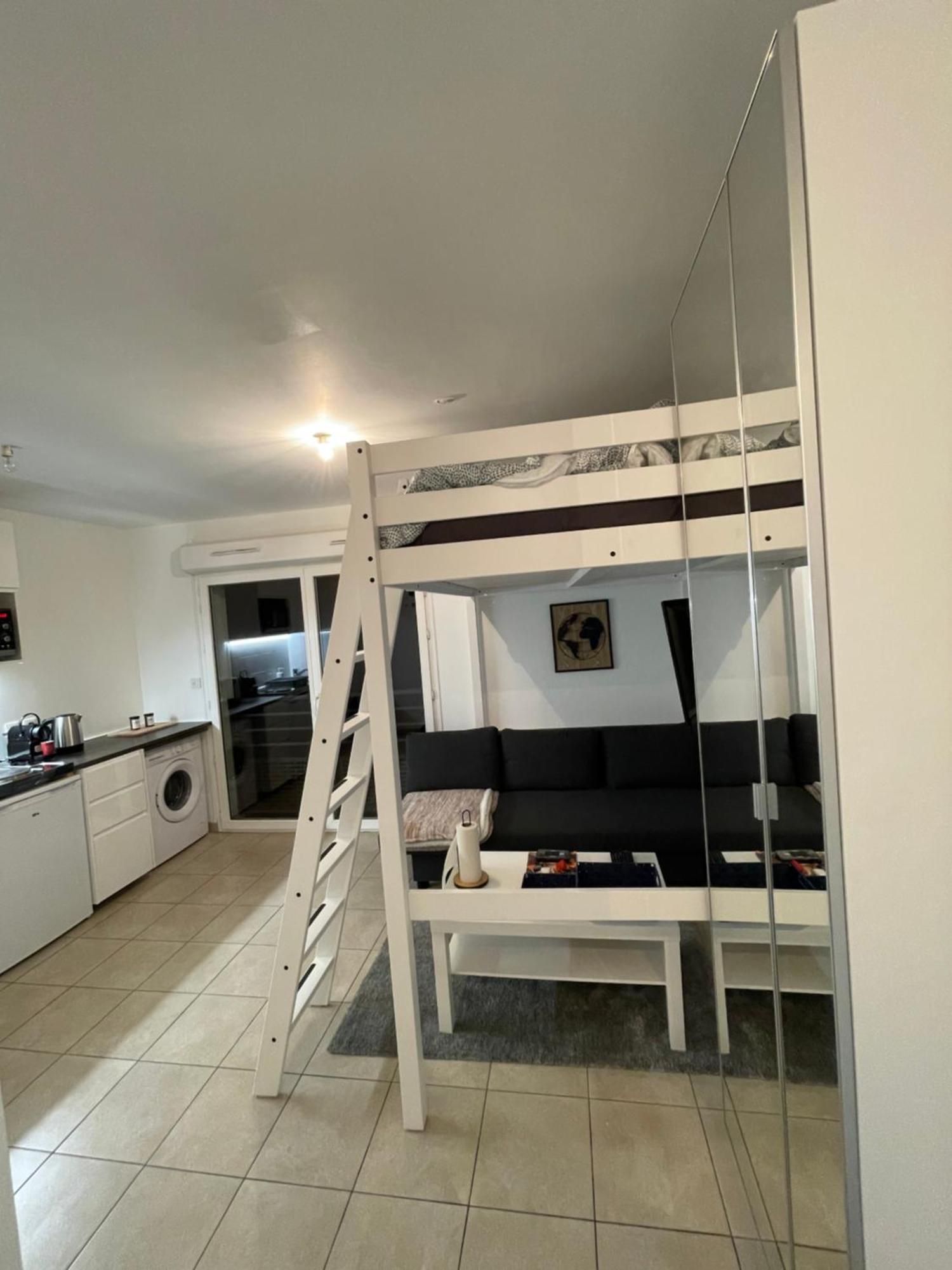 Appartement Lahcen Thorigny-sur-Marne Екстер'єр фото
