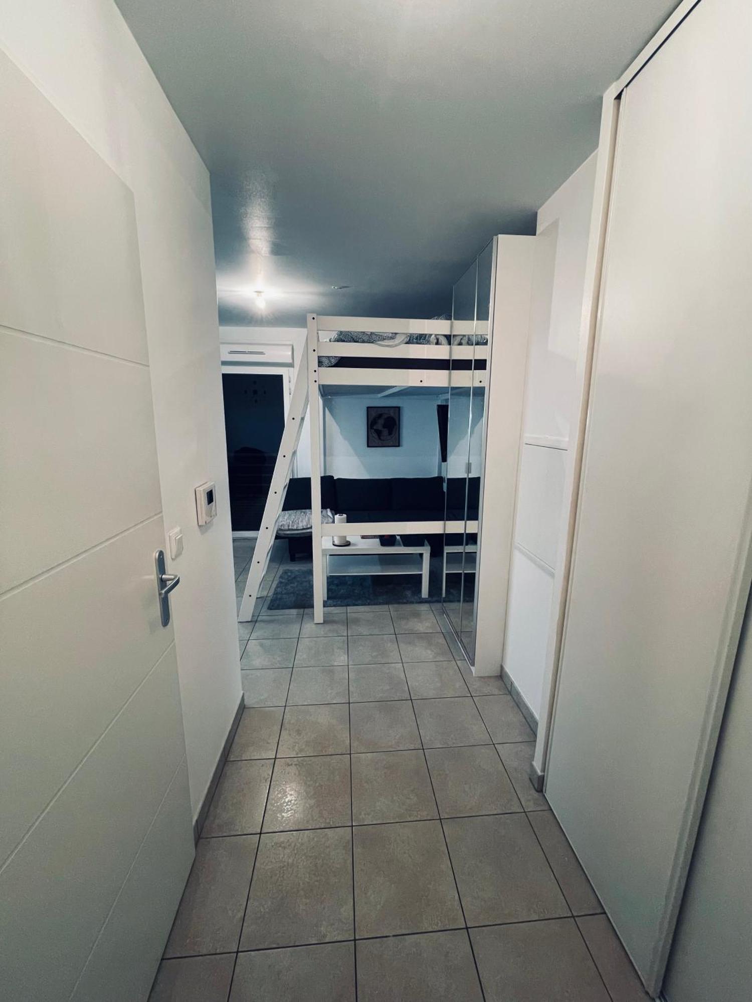 Appartement Lahcen Thorigny-sur-Marne Екстер'єр фото